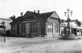 National Bank And Seddon Memorial - Waihi, 1909